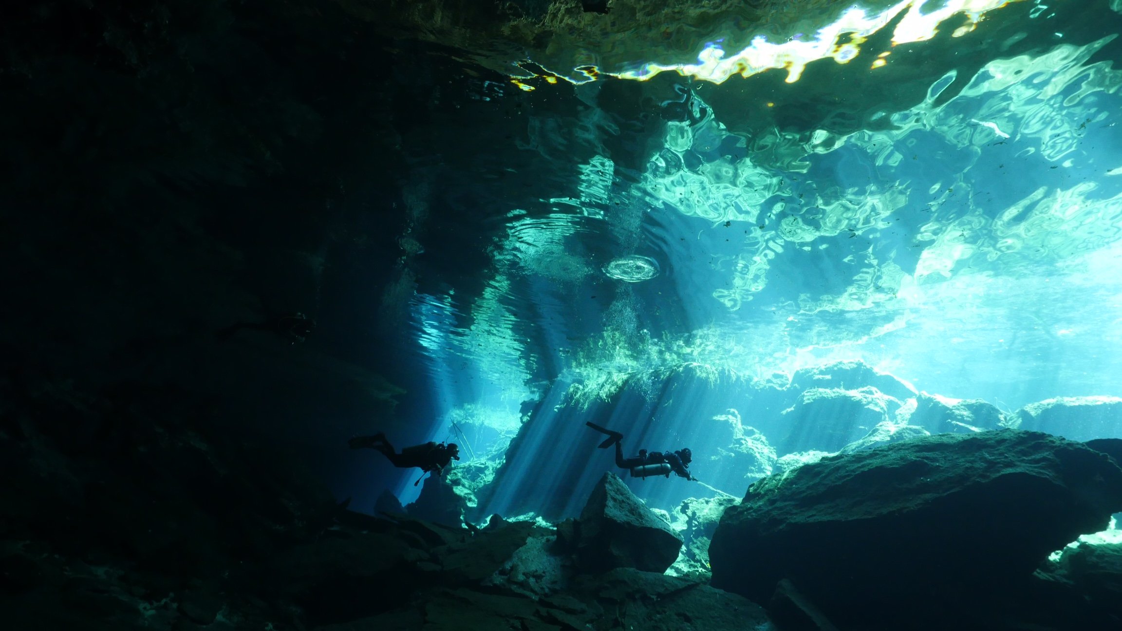 cenote diving
